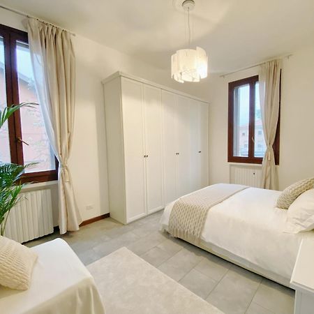 Gris Apartment: Venice Mestre Exterior photo