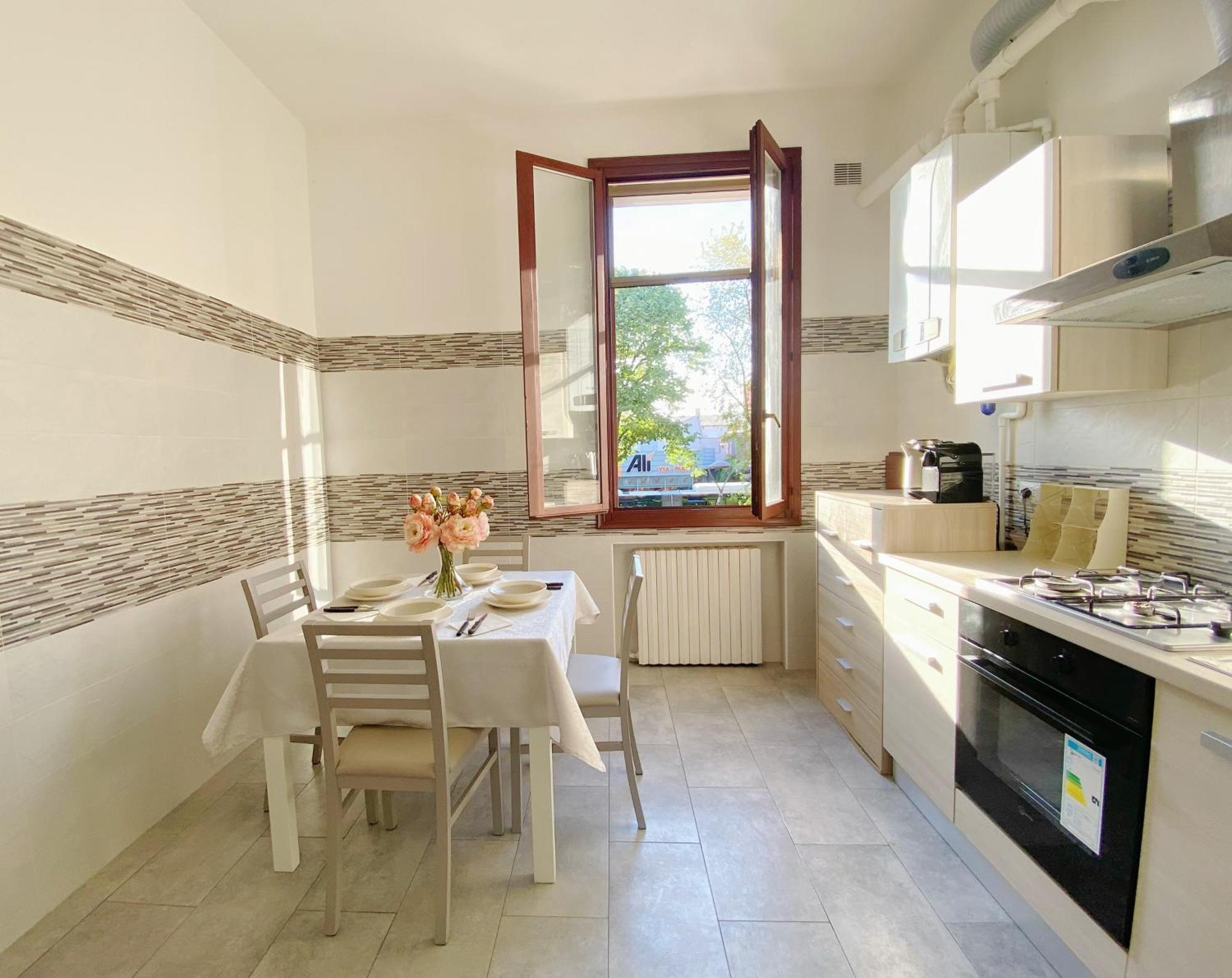 Gris Apartment: Venice Mestre Exterior photo